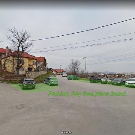 Geppetto'S Studio Braşov Exteriör bild